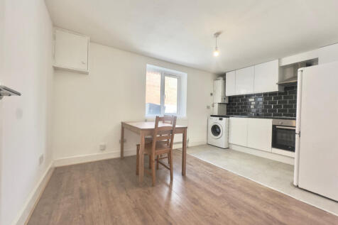 2 Bed-Flat to be let in Tooting