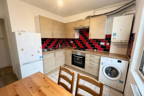 Two bedrooms Flat to rent in Lewisham