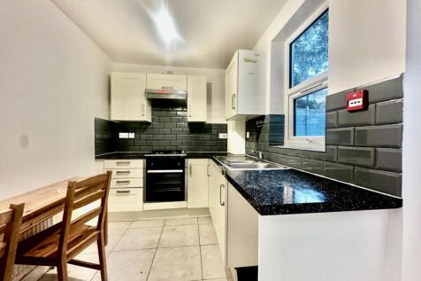 5 Bedrooms house to rent in Tooting