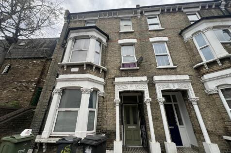 4 Bed Flat to rent in Vauxhall