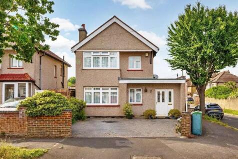 3 Bed Detached House to let in Sutton