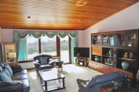Lounge ee8ea74f-c25b-4a83-bda1-2b85f6d626ac.jpeg