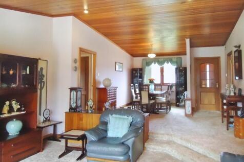 Lounge into Dining room dea25144-1b14-4c6b-9fda-63