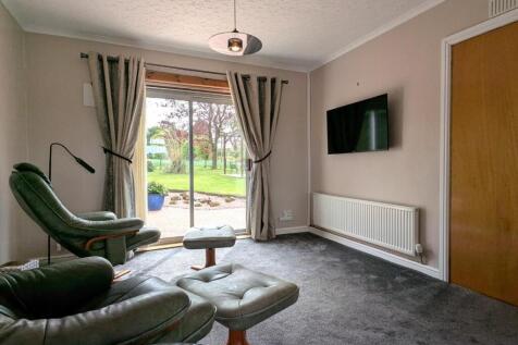 Living Area.jpg