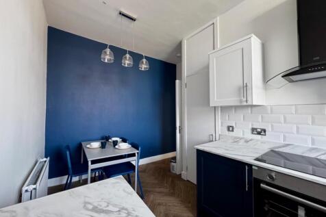 Kitchen &amp; Dining