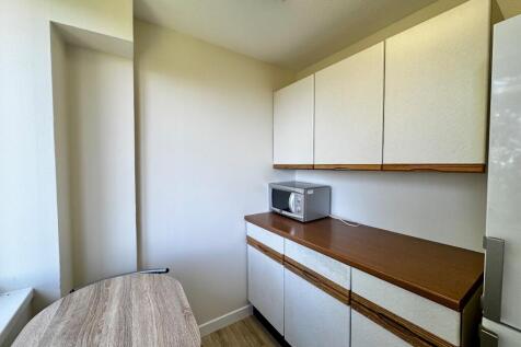 Kitchen / Dining Are