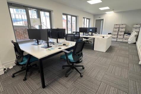 2nd floor rear 2.jpg