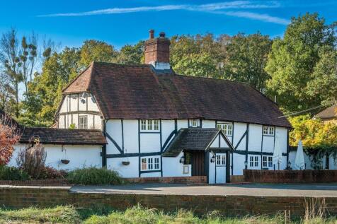 OWEN ISHERWOOD_165 WINDSOR ROAD CHOBHAM GU24 8QS