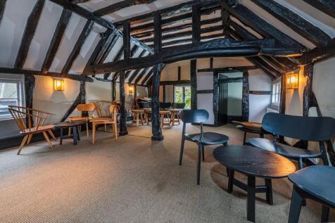 OWEN ISHERWOOD_165 WINDSOR ROAD CHOBHAM GU24 8QS