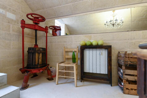 041_villa_Trullo_Natalicchio_for_Sale_ostuni_p.jpg