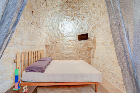 022_Trullo-Palavogna_for_sale_San-Michele-Sale.jpg