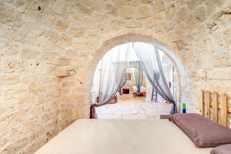 023_Trullo-Palavogna_for_sale_San-Michele-Sale.jpg