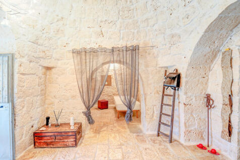 024_Trullo-Palavogna_for_sale_San-Michele-Sale.jpg