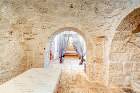 027_Trullo-Palavogna_for_sale_San-Michele-Sale.jpg