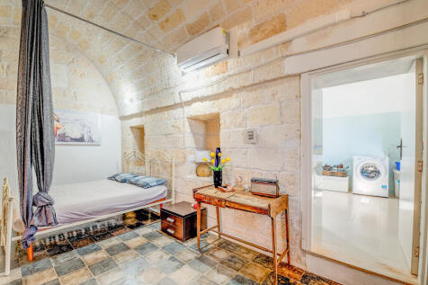 030_Trullo-Palavogna_for_sale_San-Michele-Sale.jpg