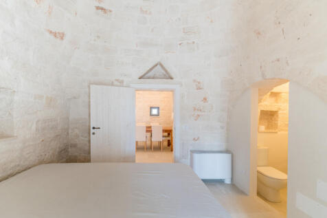 18_Trullo_del_Sole_Martina_Franca_Raro_Realty_.jpg