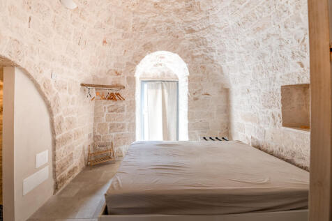 11_Trullo_del_Sole_Martina_Franca_Raro_Realty_.jpg