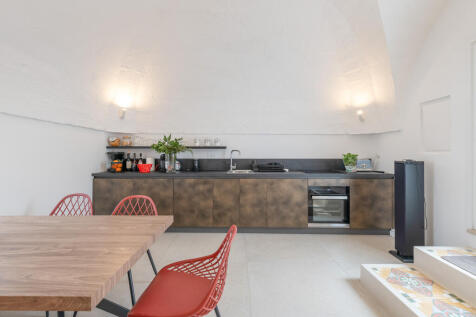 041_palazzo_luce_ostuni_raro_realty_1920.jpg
