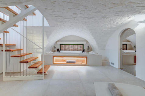011_palazzo_luce_ostuni_raro_realty_1920.jpg