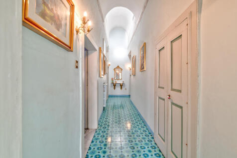 000_PALAZZO_PUGLIA_LATIANO_RARO_REALTY.jpg