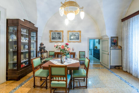 010_PALAZZO_PUGLIA_LATIANO_RARO_REALTY.jpg