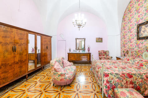 014_PALAZZO_PUGLIA_LATIANO_RARO_REALTY.jpg