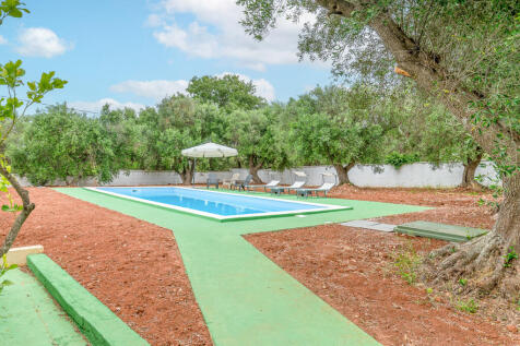 70_villa paladini_piscina_RARO_REALTY