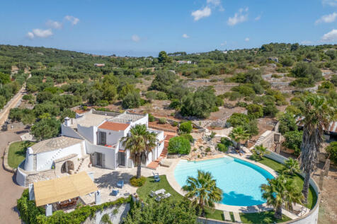 0_VILLA_LA_CHIUSA_FOR_SALE_OSTUNI_RARO_REALTY