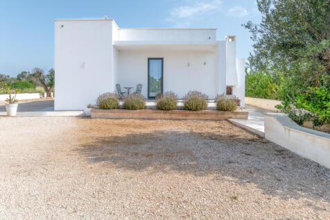 2_villa_marea_carovigno_puglia_raro_realty