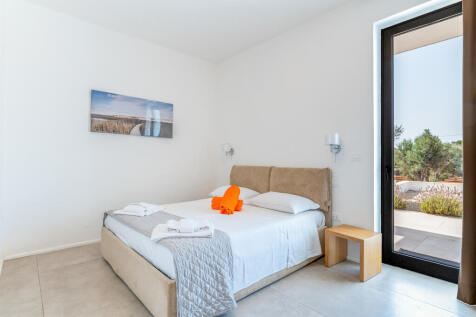 25_villa_marea_carovigno_puglia_raro_realty