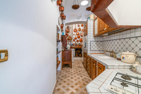 10_Palazzo Serio_Ostuni_Raro_Realty