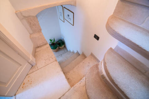 25_Palazzo Serio_Ostuni_Raro_Realty