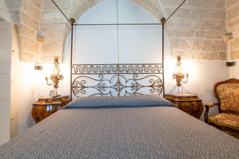 27_Palazzo Serio_Ostuni_Raro_Realty