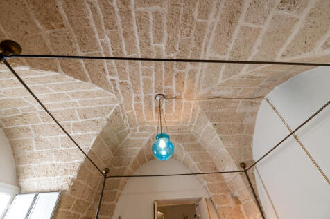 29_Palazzo Serio_Ostuni_Raro_Realty