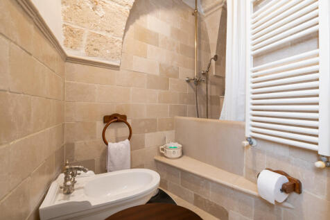 30_Palazzo Serio_Ostuni_Raro_Realty