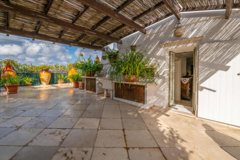 48_Palazzo Serio_Ostuni_Raro_Realty