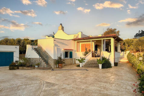 villa_sunset_raro_Realty