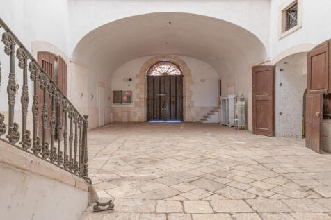 11palazzo_casamassima_raro_realty