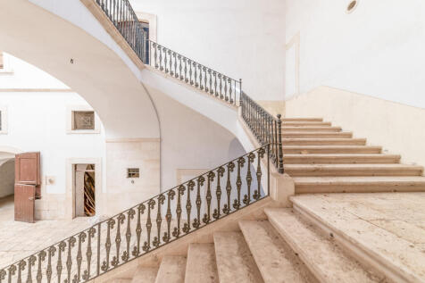 19palazzo_casamassima_raro_realty