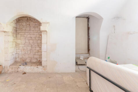 21_palazzo_casamassima_raro_realty