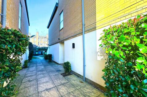Robert house (2)