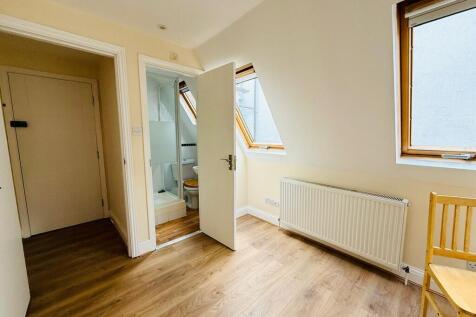 787 Finchley Road...