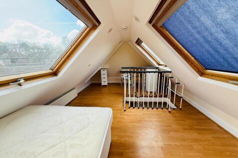 787 Finchley Road...