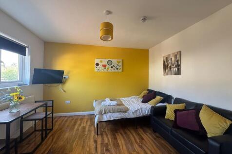 ROOM - Fernbank A...