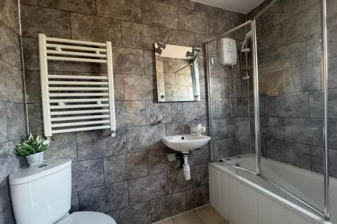 ROOM - Fernbank A...