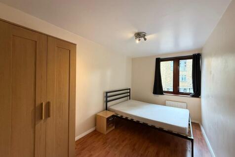 58 Cleveland Way,...