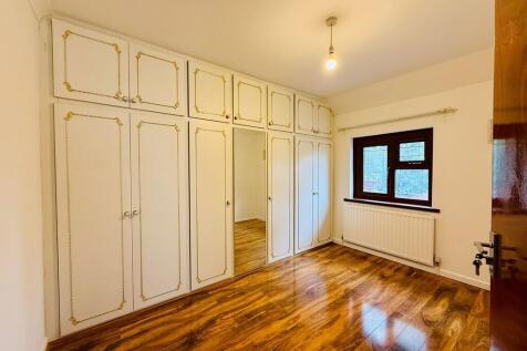 37, Severn Way (1...