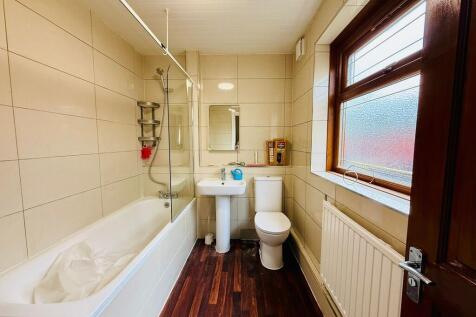 37, Severn Way (9...