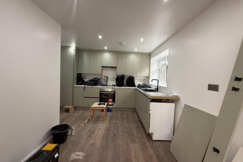 62 Hounslow Road,...