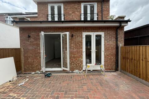 62 Hounslow Road,...